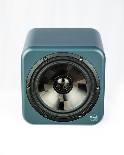 Ex Machina Selene compact point source studio monitor